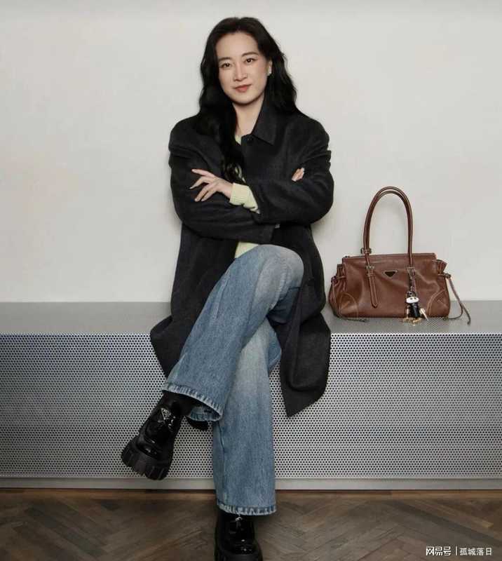  【为何大众无法接纳“贾玲”的改变？】深度拆解群体投射与认知失调 新闻 【为何大众无法接纳“贾玲”的改变？】深度拆解群体投射与认知失调 新闻