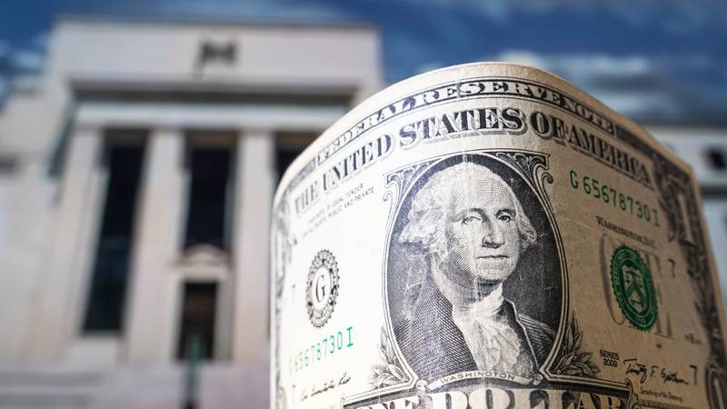  【深度解析】从CME利率期货数据看美联储政策路径：99%背后的市场博弈逻辑 股票财经