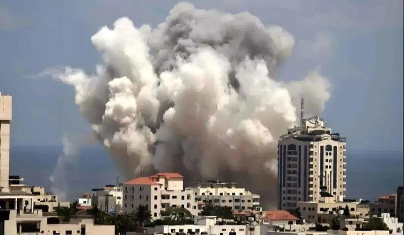  穿透数十米混凝土的技术密码：2000磅钻地弹如何改写地下战争规则 新闻