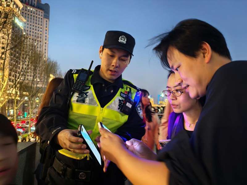  【技术解密】上海清明安保背后的“互联网+”大客流管控系统如何精准护航56万人 新闻