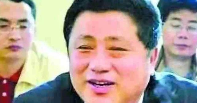  一个农民的“官场梦”：从卑微起点到疯狂终局的真实故事 影视小说